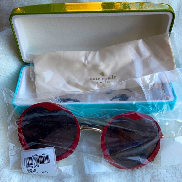 NWT Kate Spade Rosaria Cut out heart Sunglasses Valentines